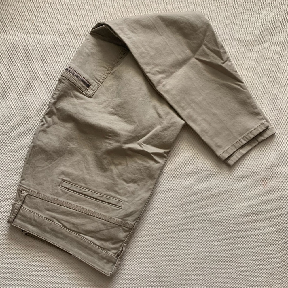 Khaki skinny ankle pant